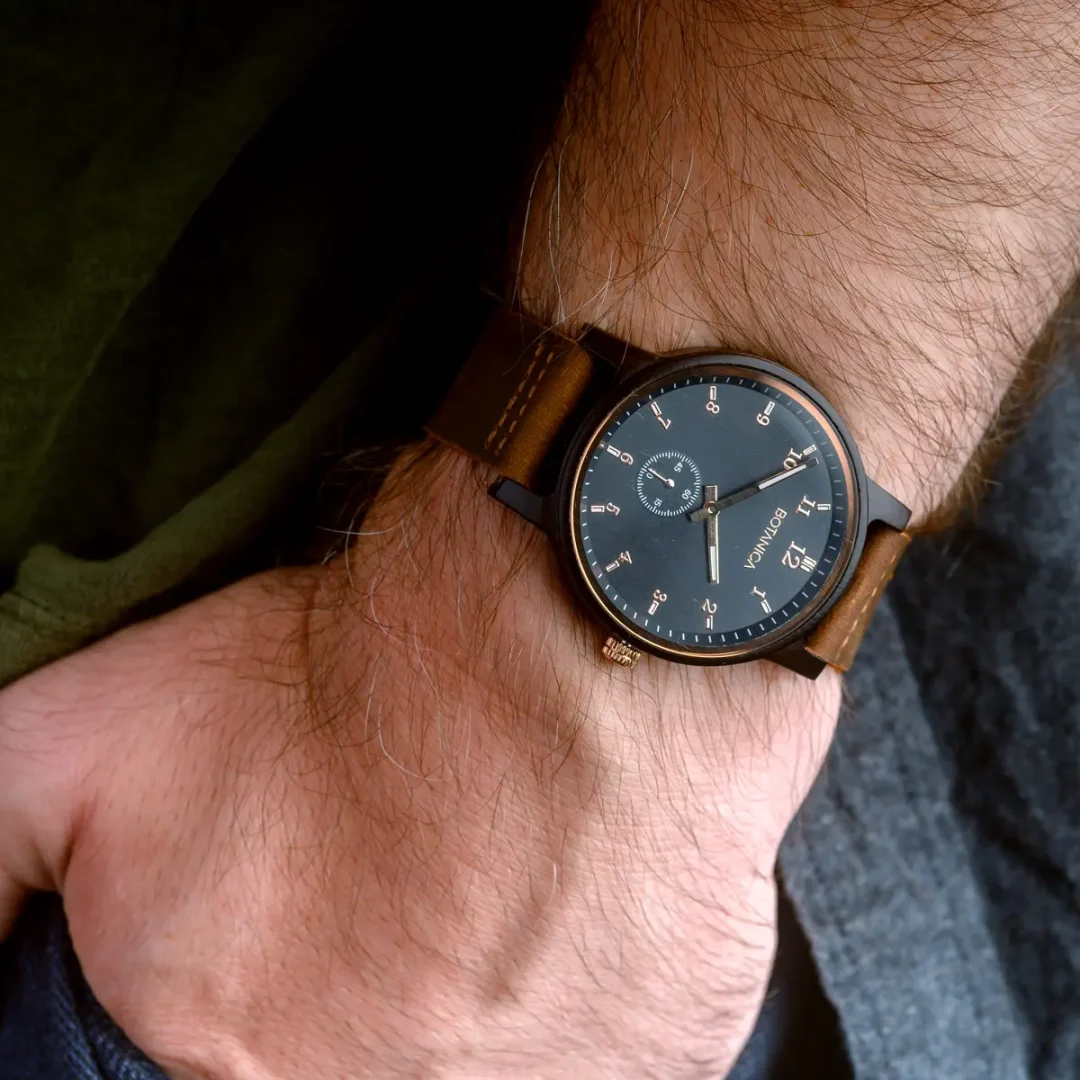 Luther Dark Brown Quartz Watch - Sandalwood & Leather