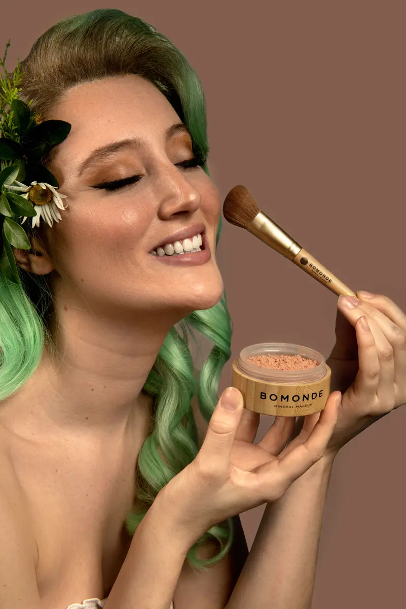 Bomonde's Angled Makeup Brushes
