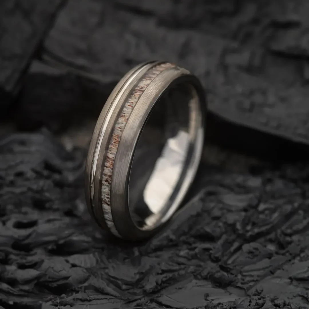 Hart Deer Antler & Silver Tungsten Steel Men's Ring