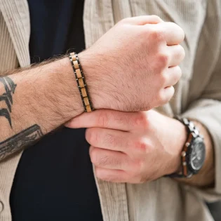 Botanica’s Edward Charcoal Black Tungsten Steel & Reclaimed Whiskey Wood Bracelet (4)